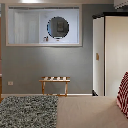 Appartamento Luxury With View On Piazza Pitti - *