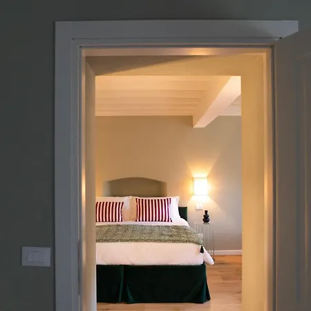 Appartamento Luxury With View On Piazza Pitti -